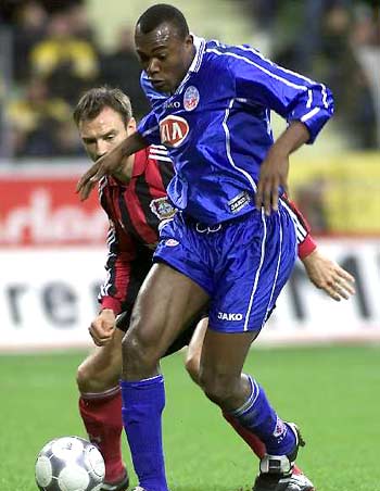 每个队员都 每个队员都